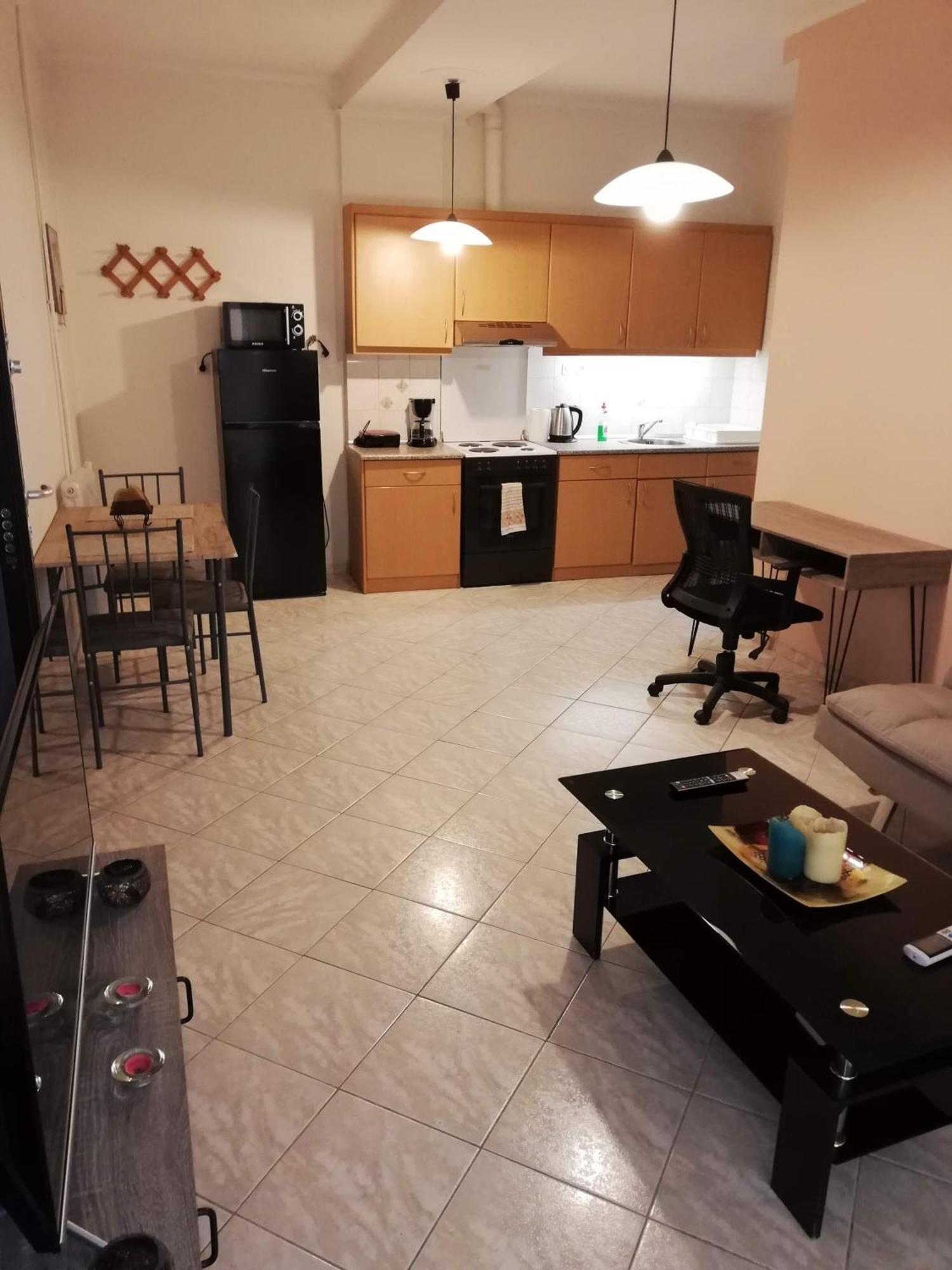 Giorgios Zeta Gazi view apartments Atene Camera foto