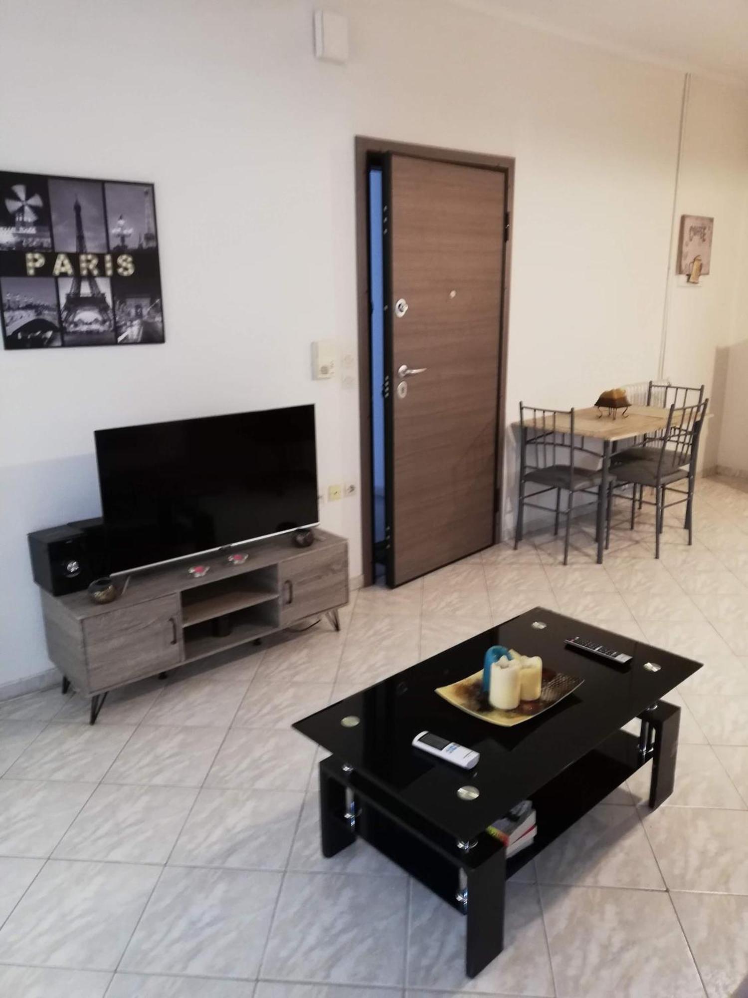 Giorgios Zeta Gazi view apartments Atene Camera foto
